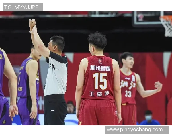 吴前的篮球传奇之路：从青涩少年到CBA明星的成长故事